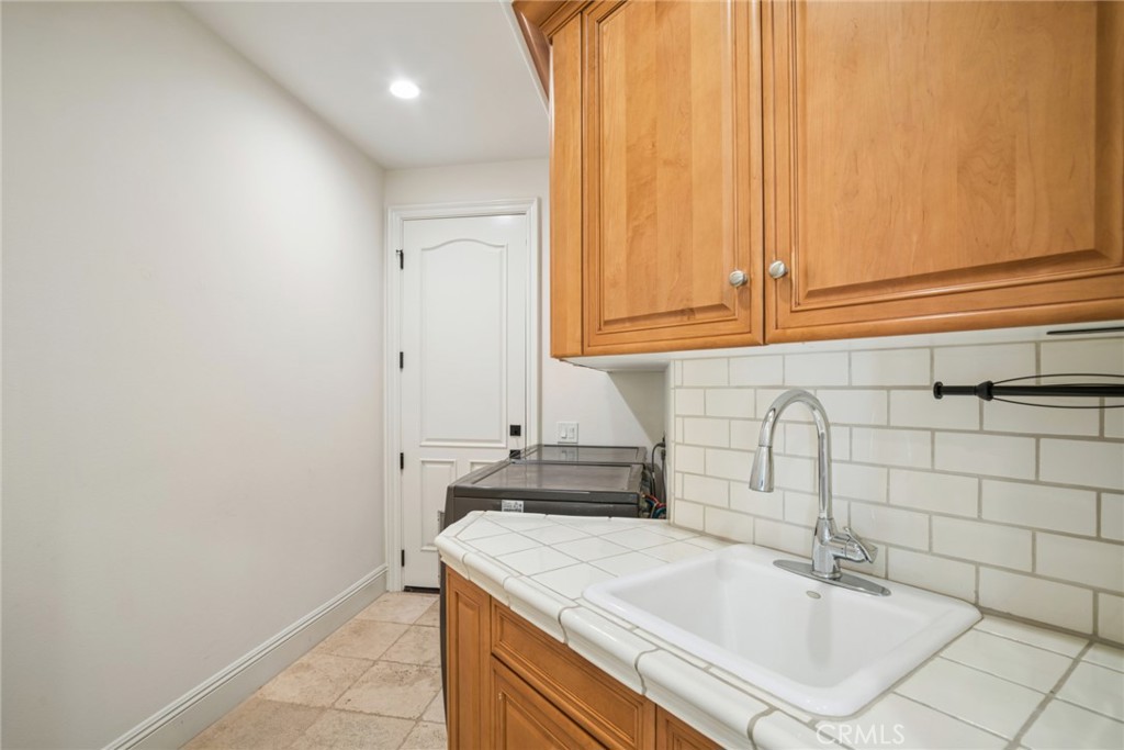 17 Colonial Drive Property Photo 37