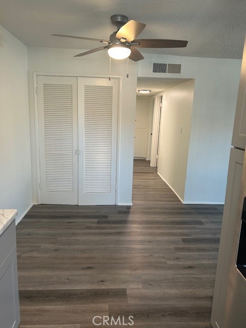 51099 Eisenhower 8 Property Photo 10