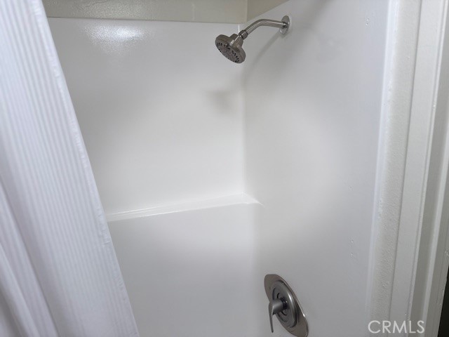 51080 Eisenhower 16 Property Photo 24