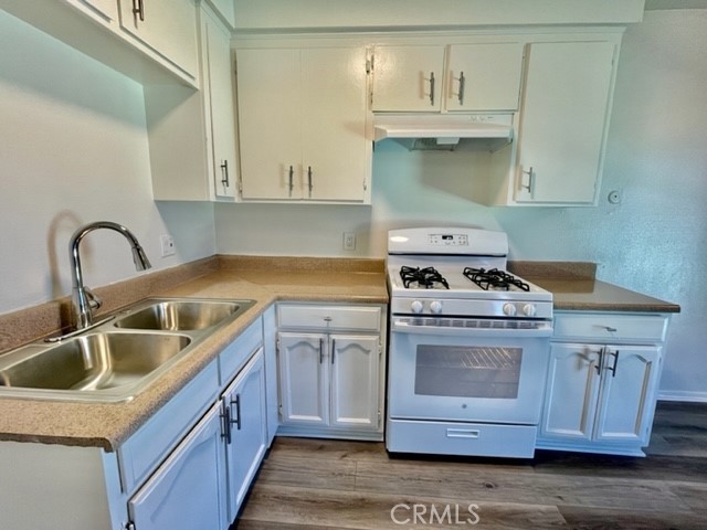 815 N Rose F Property Photo 12