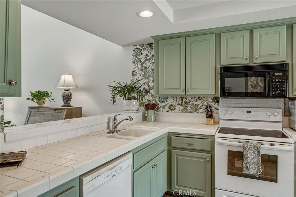 345 Bouquet Canyon Drive Property Photo 7
