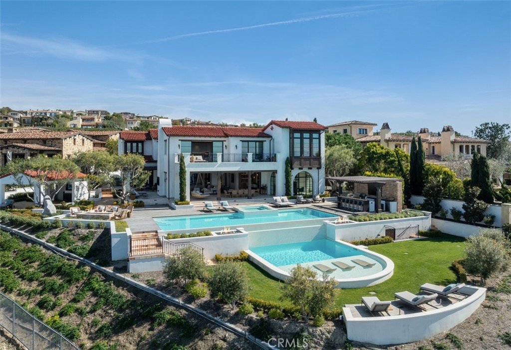 7 Clear Water Property Photo 3