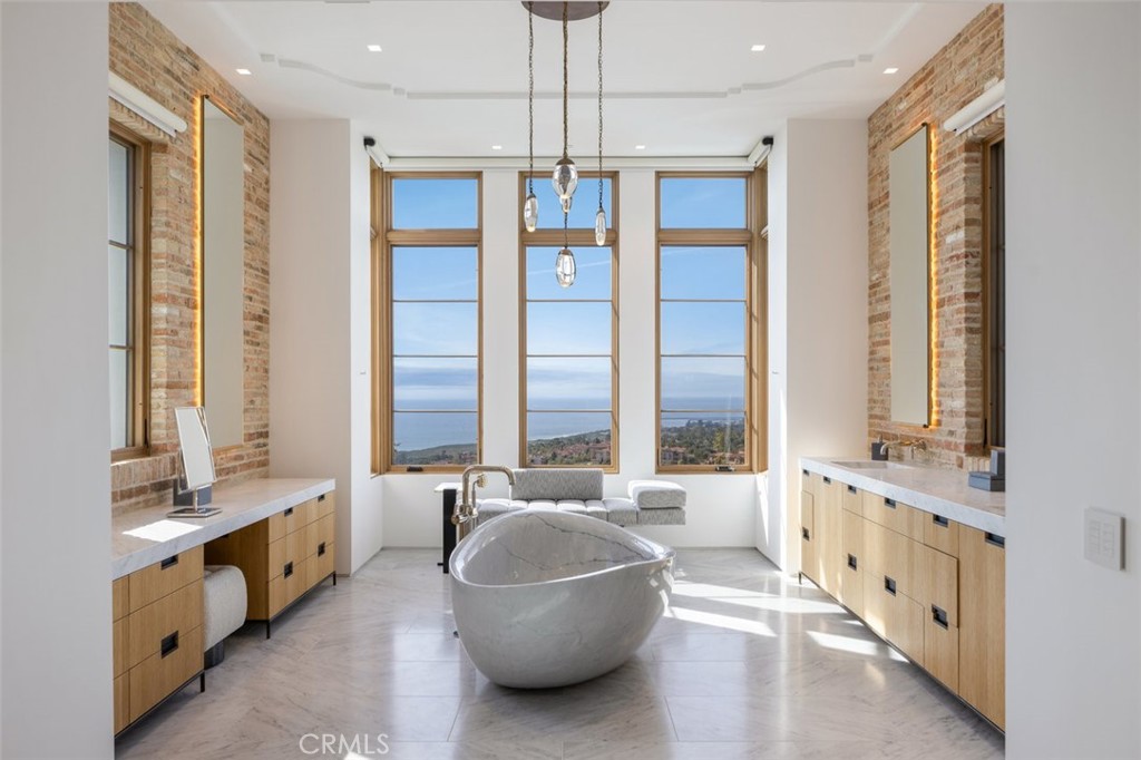 7 Clear Water Property Photo 24