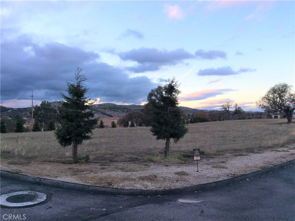 1320 Lot 9 Fire Rock Loop Property Photo 4