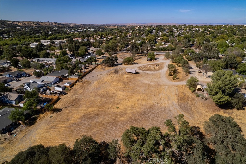 420 Creston Road Property Photo 3