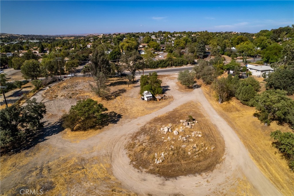 420 Creston Road Property Photo 4
