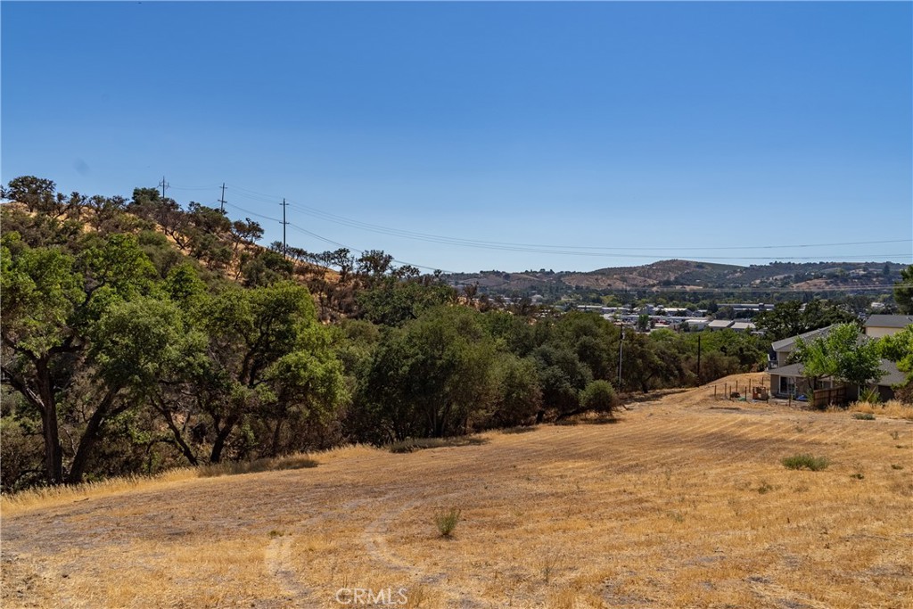 420 Creston Road Property Photo 8