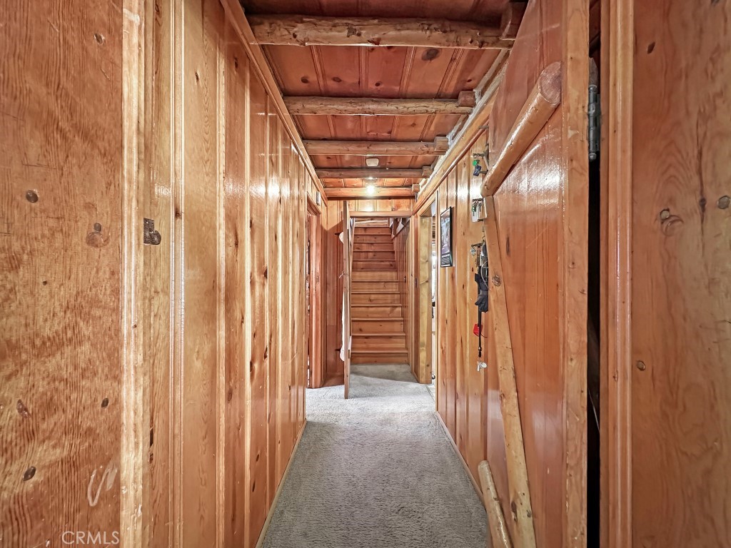 211 Main Street Property Photo 8