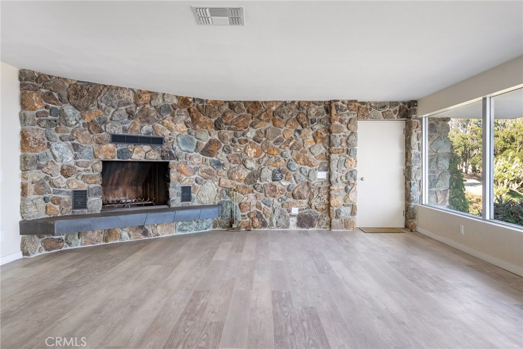 5010 Cabrillo Property Photo 6