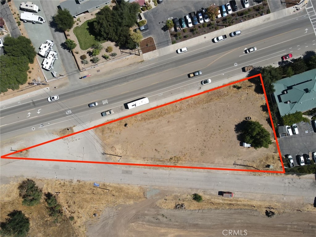 30 S Main St Property Photo 1