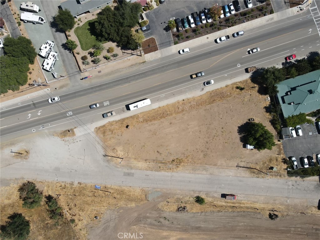30 S Main St Property Photo 2