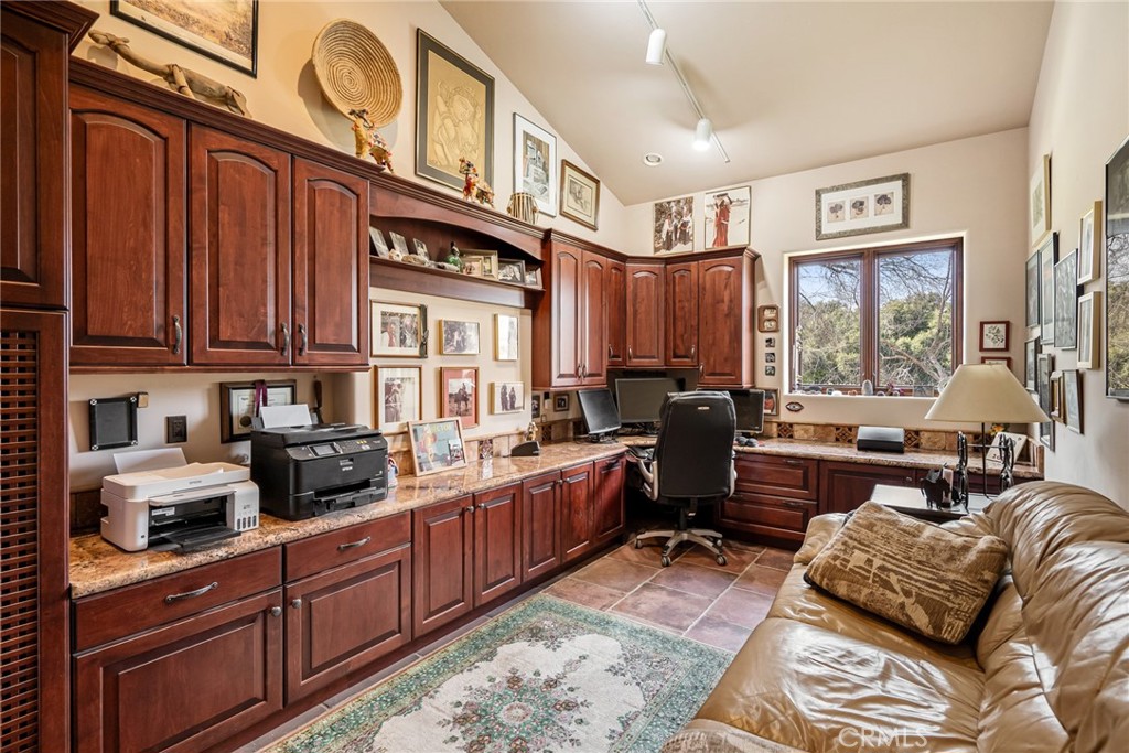 2135 Live Oak Rd Property Photo 13