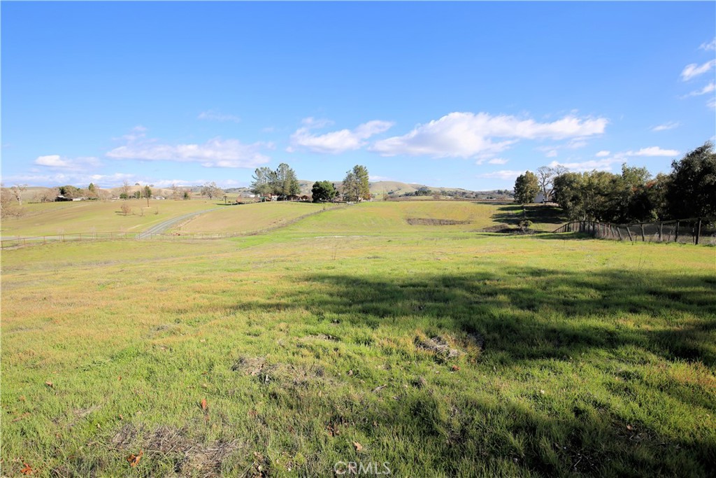 1455 Eureka Lane Property Photo 4