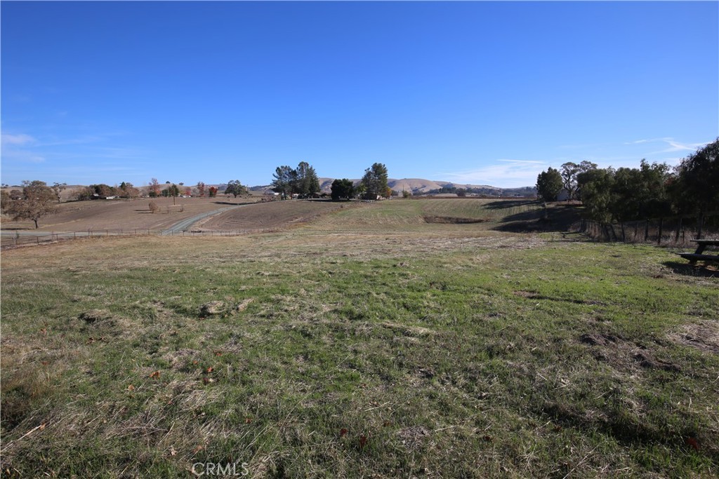 1455 Eureka Lane Property Photo 9