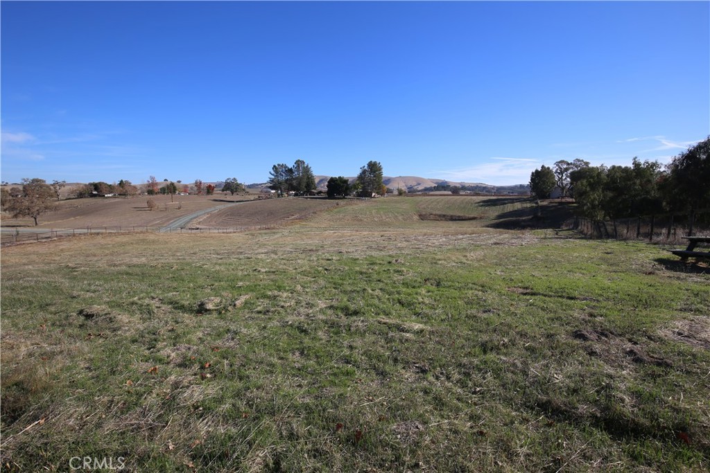 1455 Eureka Lane Property Photo 9