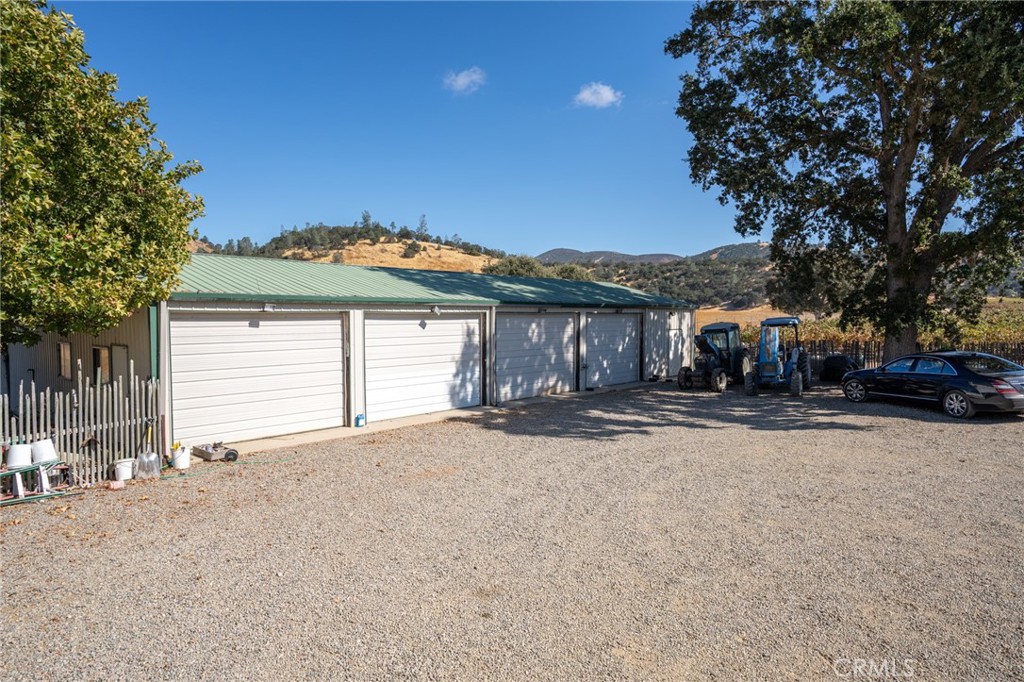 61173 Argyle Road Property Photo 5