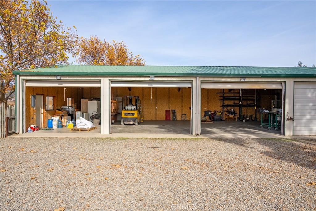 61173 Argyle Road Property Photo 6