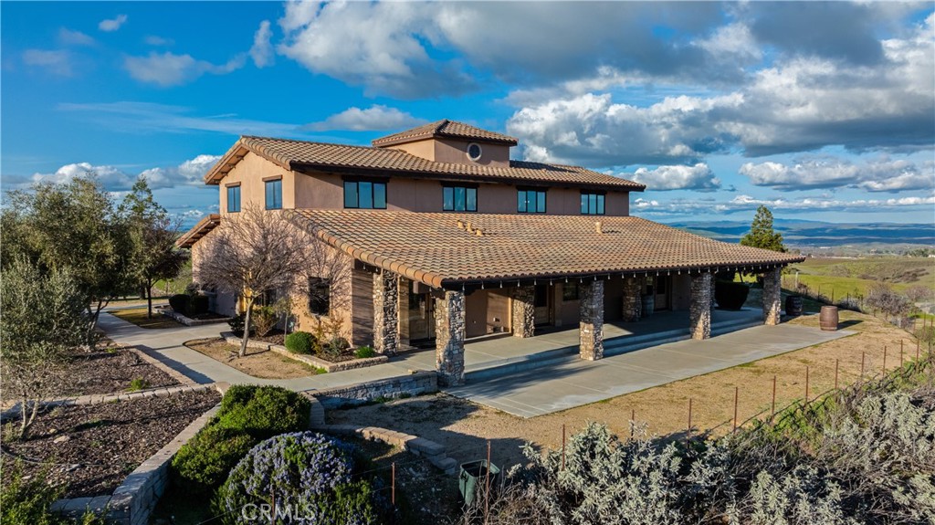 3230 Nacimiento Lake Drive Property Photo 4