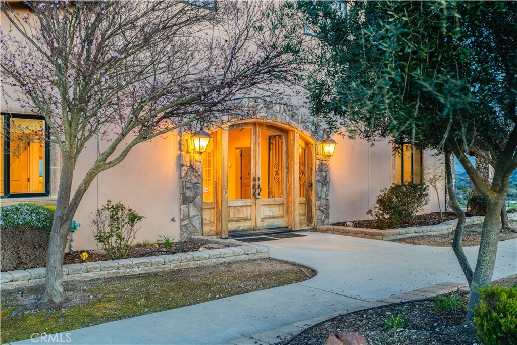 3230 Nacimiento Lake Drive Property Photo 7