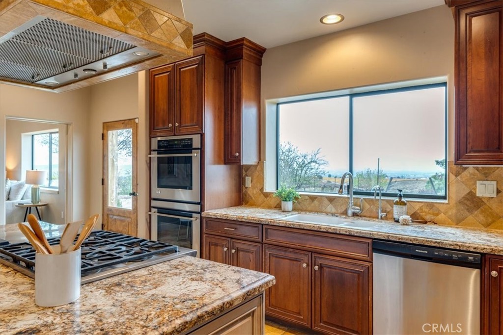 3230 Nacimiento Lake Drive Property Photo 23