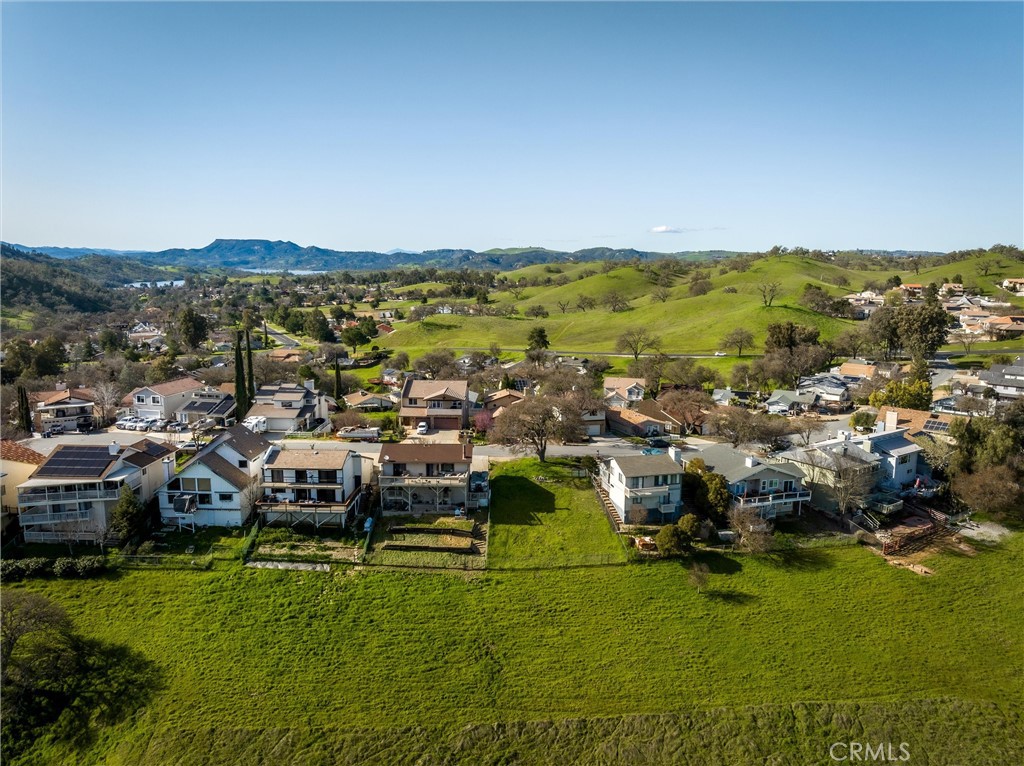 5042 Meadow Lark Lane Property Photo 4