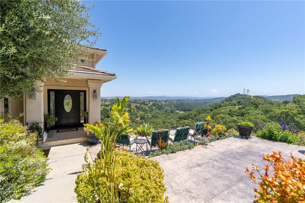 14600 El Monte Road Property Photo 3