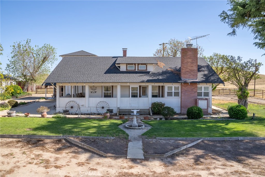 2500 Shandon Property Photo 8
