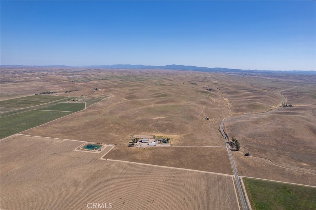 2500 Shandon Property Photo 25
