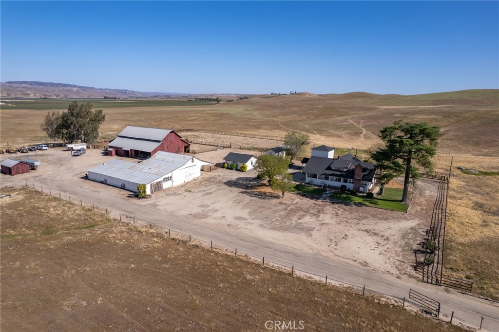 2500 Shandon Property Photo 27