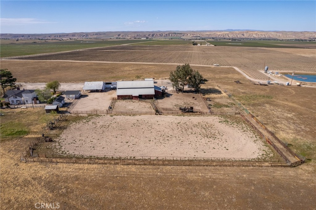 2500 Shandon Property Photo 30