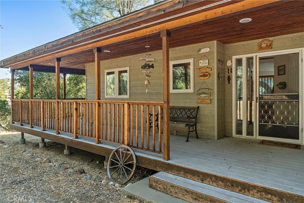 3170 Heron Lane Property Photo 4