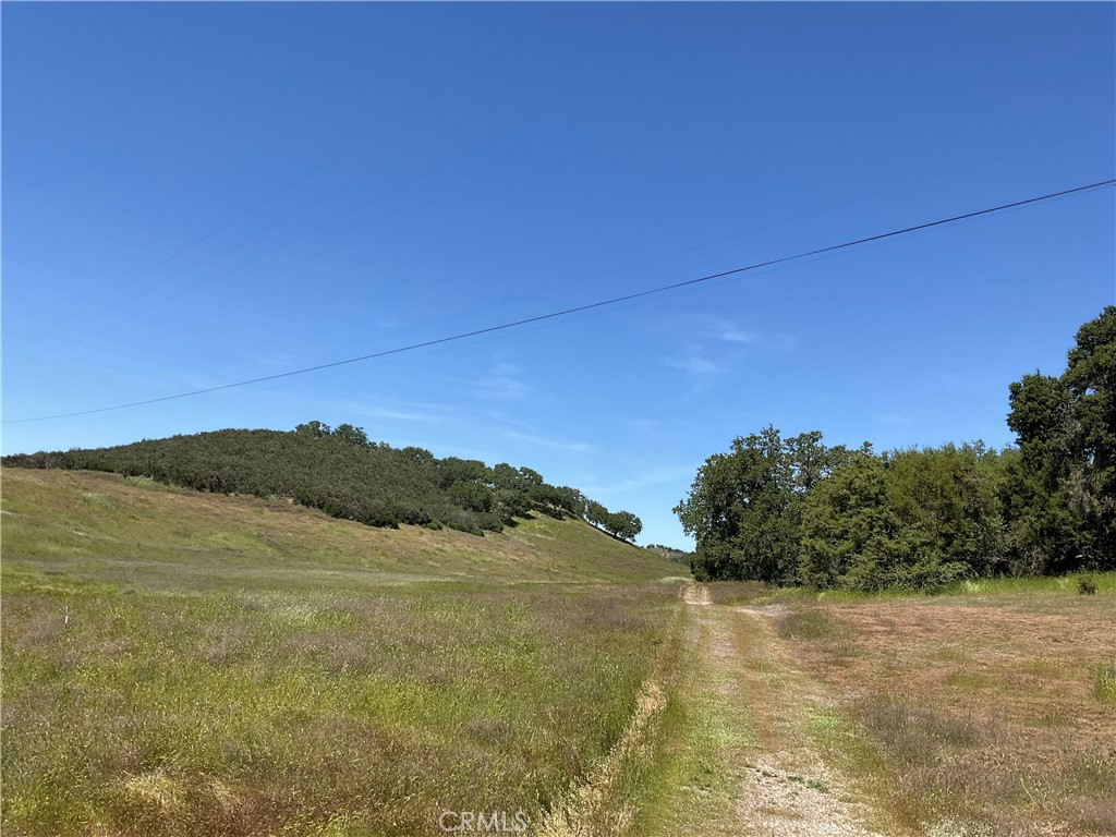 2 Interlake Road Property Photo 6