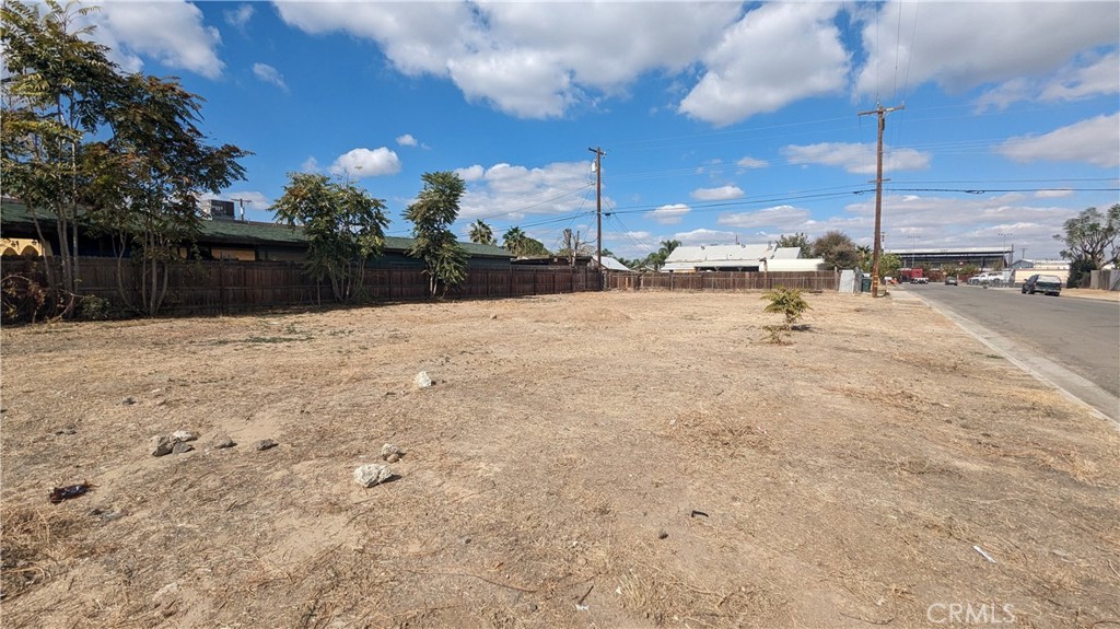 500 Lawson Road Property Photo 6