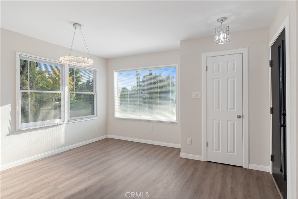 3201 La Cresta Drive Property Photo 3