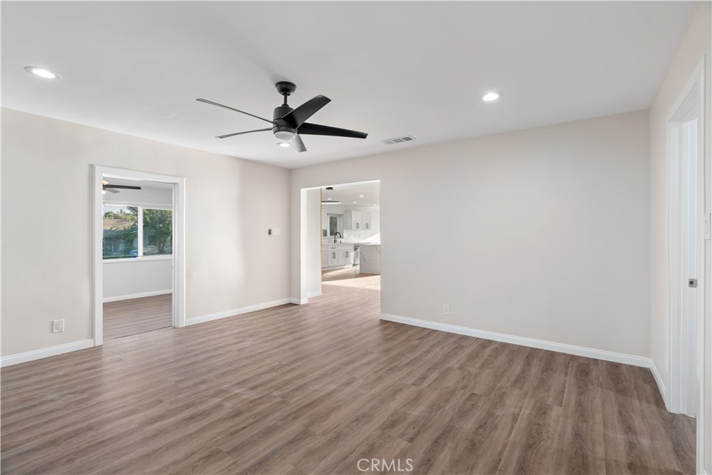 3201 La Cresta Drive Property Photo 16