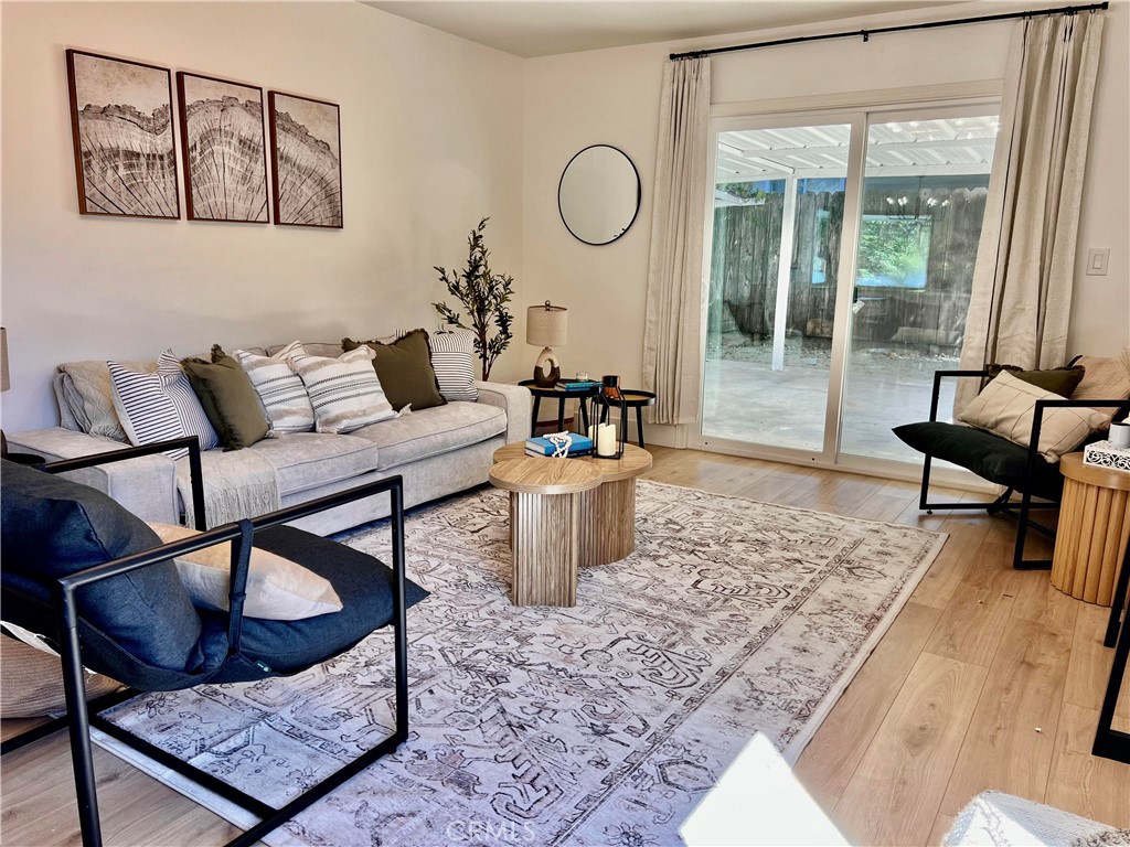 1247 Lana Street Property Photo 4