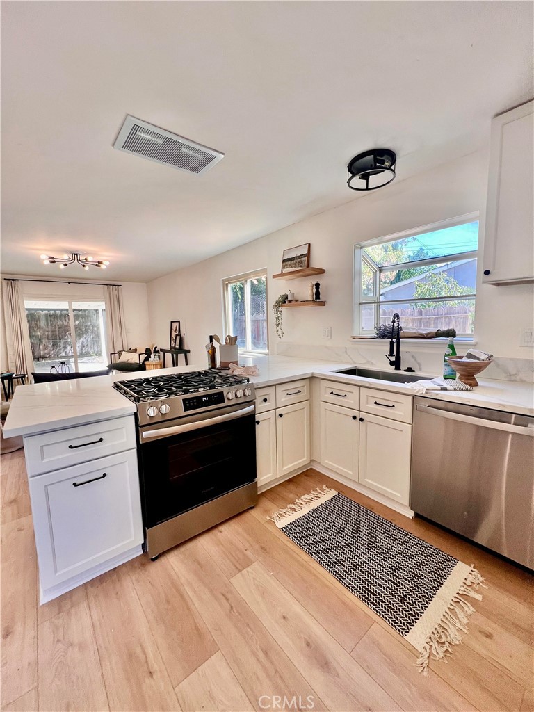 1247 Lana Street Property Photo 5