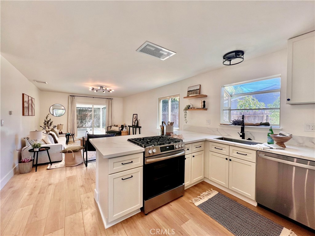 1247 Lana Street Property Photo 7