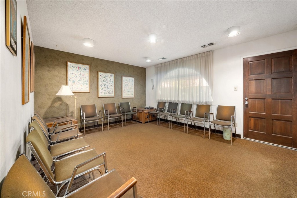 1050 Las Tablas Road 3 Property Photo 3