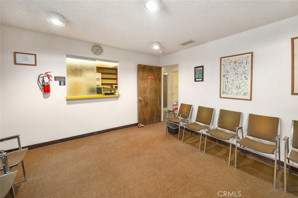 1050 Las Tablas Road 3 Property Photo 4