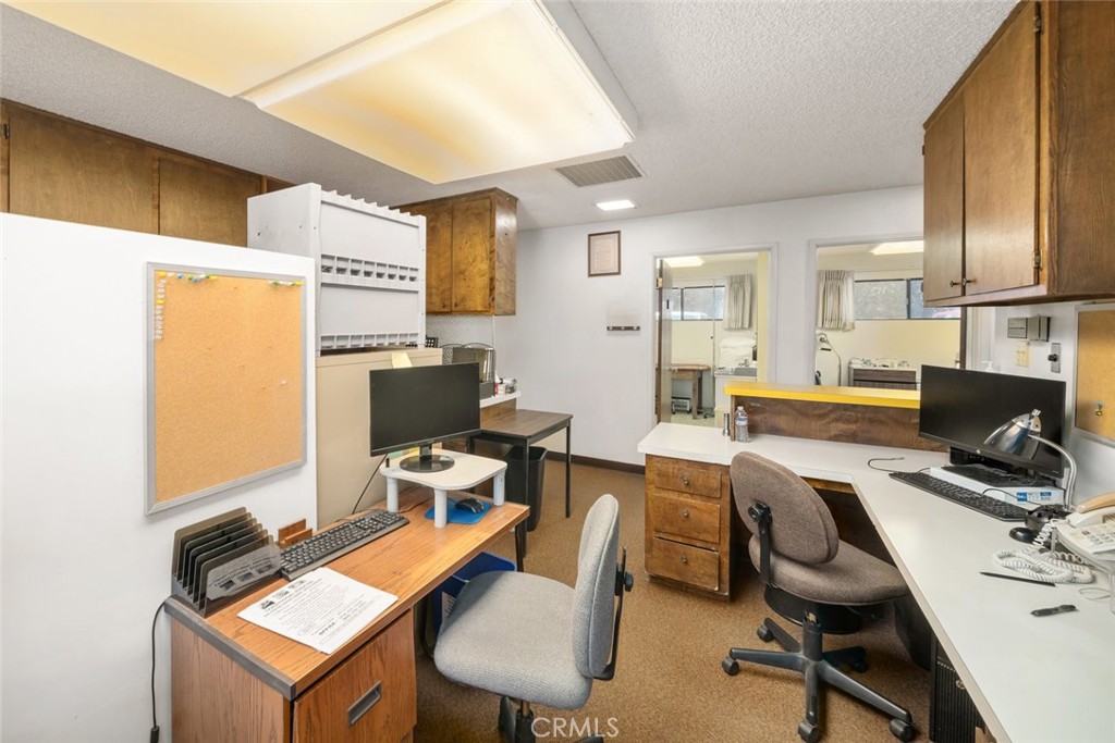 1050 Las Tablas Road 3 Property Photo 6
