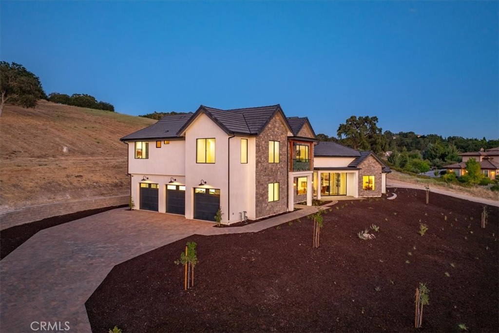 2480 Iron Stone Loop Property Photo 5