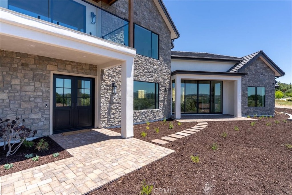 2480 Iron Stone Loop Property Photo 6