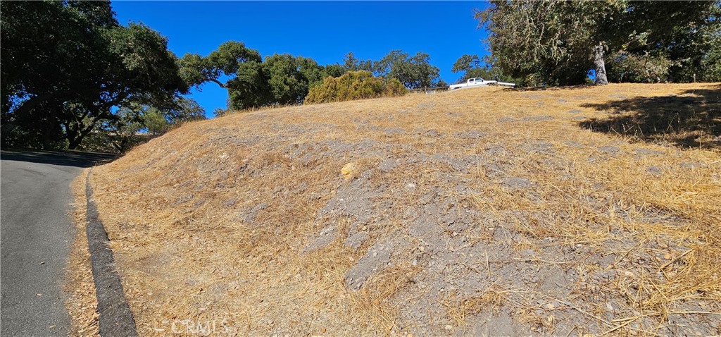 5755 Encino Property Photo