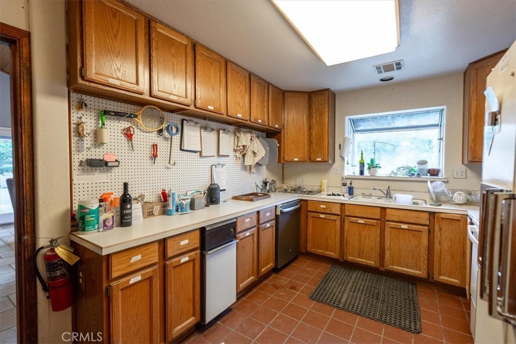 2925 Anderson Road Property Photo 67