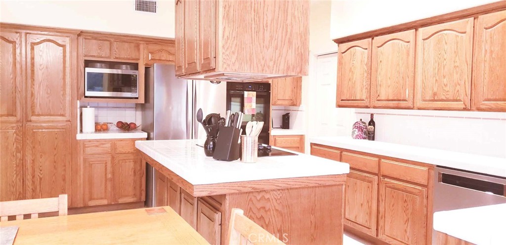 1793 Sutliff Road Property Photo 4