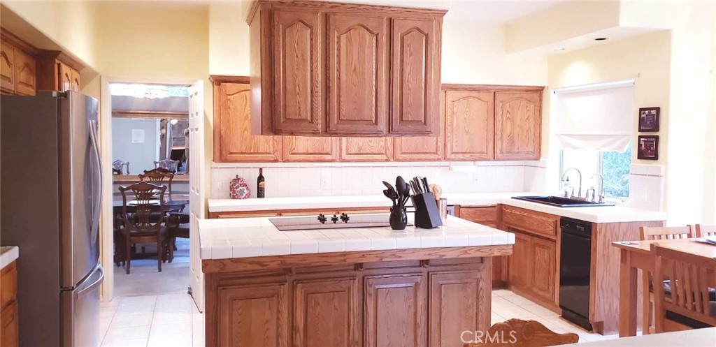 1793 Sutliff Road Property Photo 9
