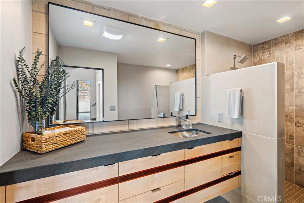 1130 Scott Street Property Photo 29