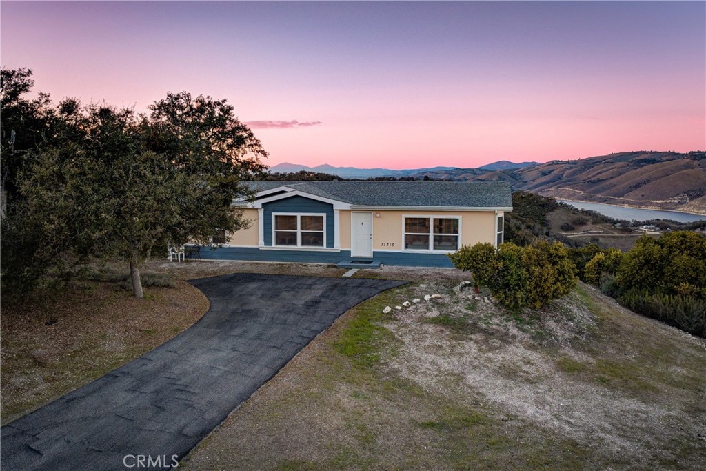 11315 Nacimiento Lake Drive Property Photo