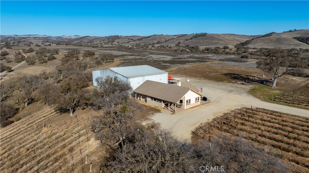 75751 Indian Valley Road Property Photo 4